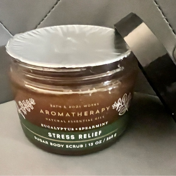Bath and Body Works Aromatherapy Body Butter+Sugar Body Scrub Duo Set - Picture 5 of 5